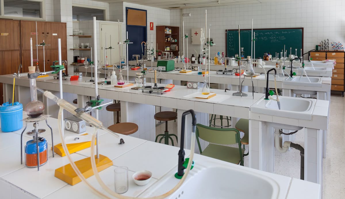 Laboratory for practical work in Chemistry.